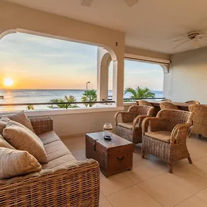 the-shore-residence-4-bonaire.comcaribbean.com/